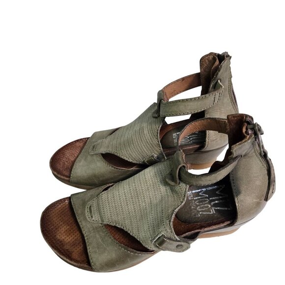 Miz Mooz Maya Leather Olive Green Bootie Sandal Size 37/6.5-7 - Picture 2 of 8